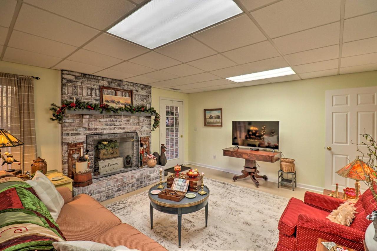 Private Hendersonville Hideaway With Fire Pit! エクステリア 写真